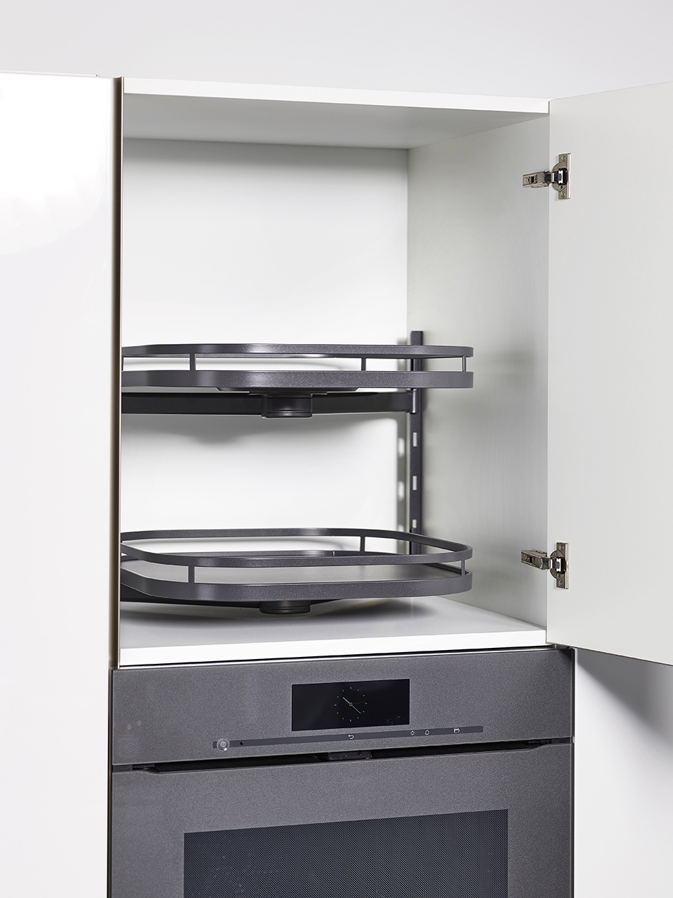 картинка Комплект 2 полки, ТорнМоушн 600 мм, Арена СТИЛЬ, цвет АНТРАЦИТ, цвет дна Антрацит, антислип (2352539846) от магазина Kessebohmer.shop