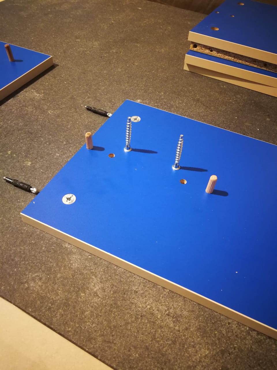 картинка Табуретка универсальная, материал - ЛДСП Egger (Австрия), размер 335х335х445 мм от магазина Kessebohmer.shop