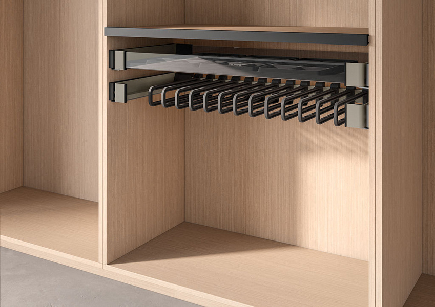 картинка КОМПЛЕКТ Держатель для брюк и юбок выдвижной 320 мм, Конеро W 760-820 мм, D 345 мм, с 11 вешалками, цвет ШАМПАНЬ (5387079853) от магазина Kessebohmer.shop