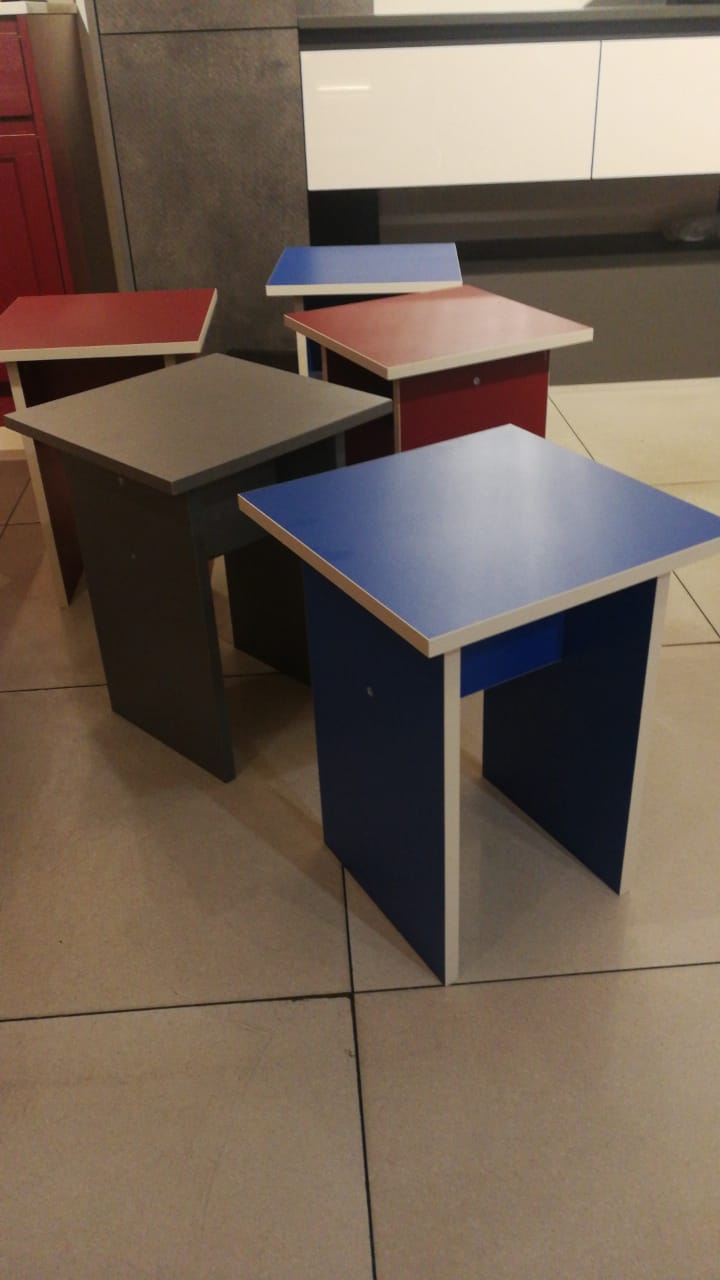 картинка Табуретка универсальная, материал - ЛДСП Egger (Австрия), размер 335х335х445 мм от магазина Kessebohmer.shop