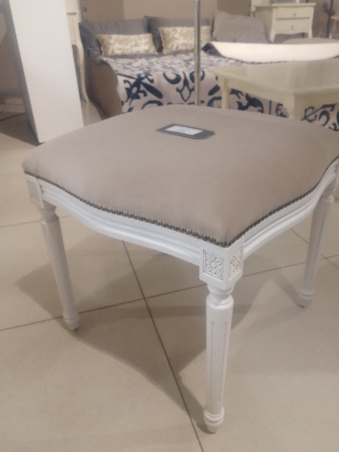 картинка Банкетка Isabella Costantini, размер 520х520 H=520 мм от магазина Kessebohmer.shop