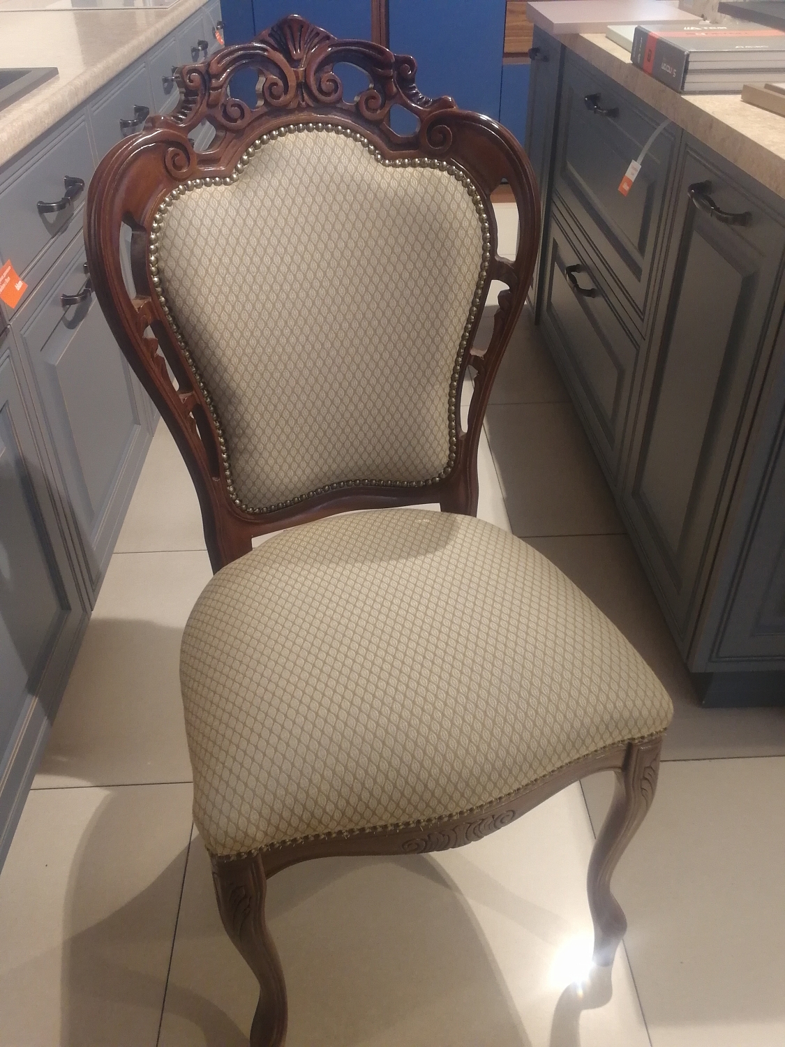 картинка Стул Puccini, размер 1000х560 мм от магазина Kessebohmer.shop